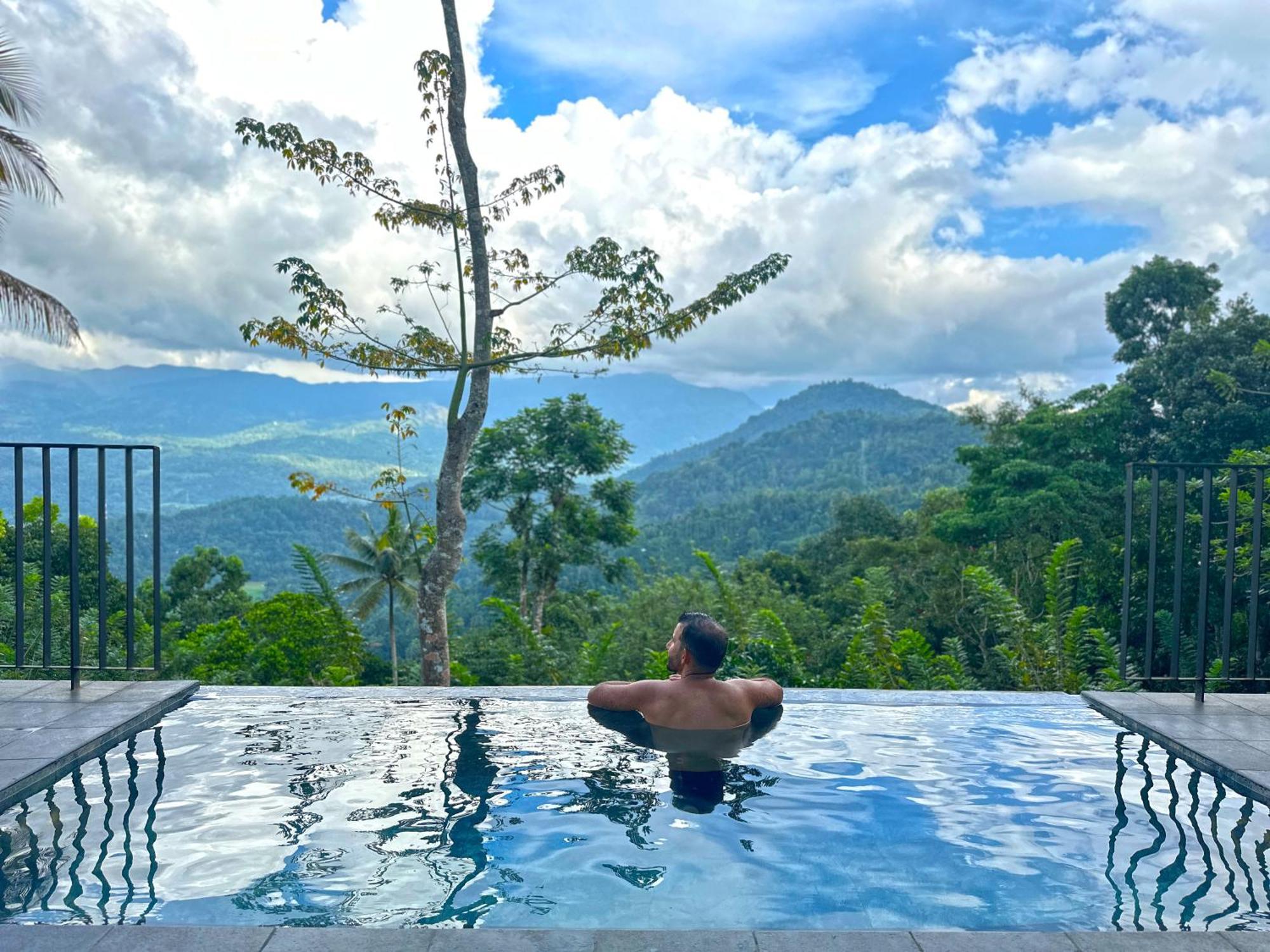 Aarunya Nature Resort&Spa Kandy Bagian luar foto