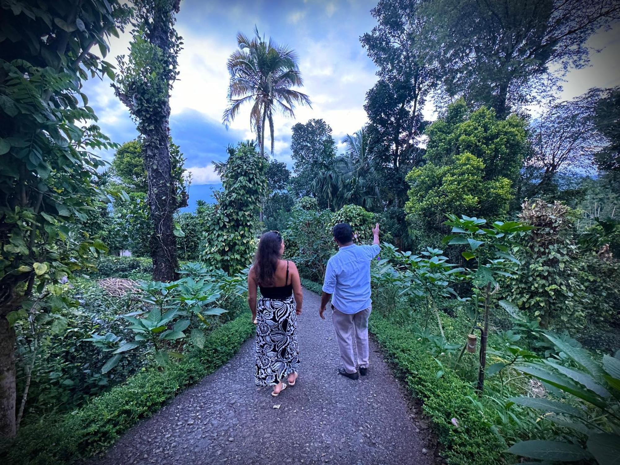 Aarunya Nature Resort&Spa Kandy Bagian luar foto